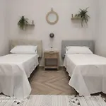 Scio' Apartment-centro Storico- *