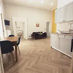 Scio' Apartment-centro Storico-