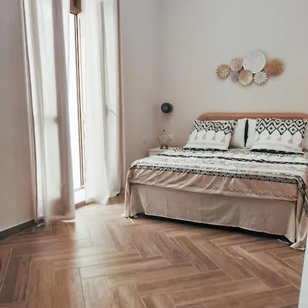 Scio' Apartment-centro Storico- Daire