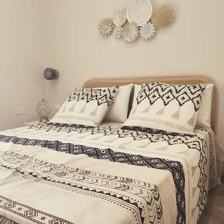 Scio' Apartment-centro Storico- Διαμέρισμα *